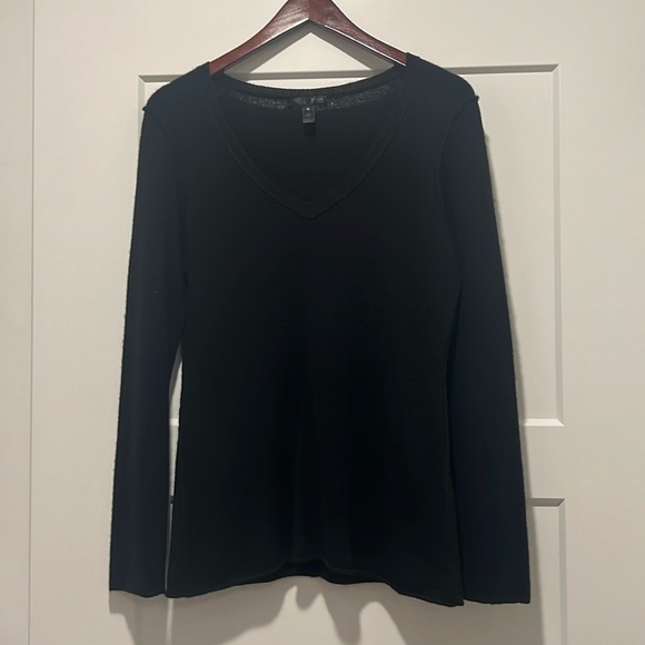 Black AQUA Cashmere Sweater - Picture 1 of 3